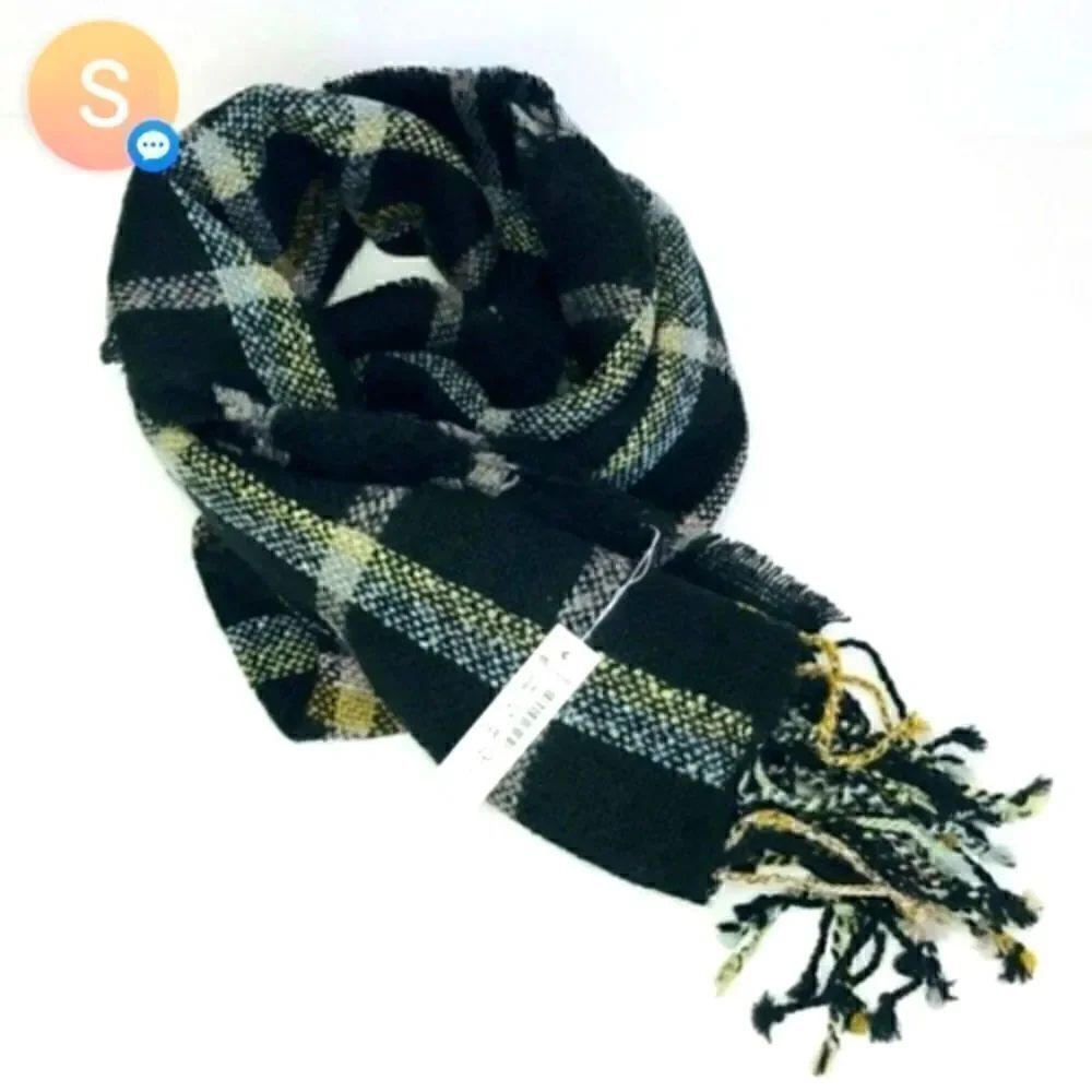 Madewell Black Plaid Scarf with Fringe. NWT